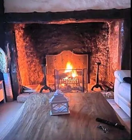 L'écrin Atypique De : Confort Pour 8 Maison d'hôtes Carlux